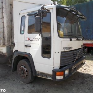 KABINA VOLVO FL6