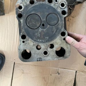 Głowica Scania 144 V8